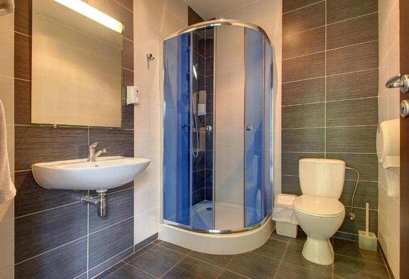 اتاق استاندارد, Aero