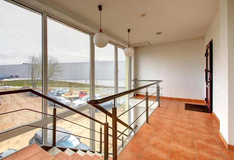 اتاق استاندارد, Aero