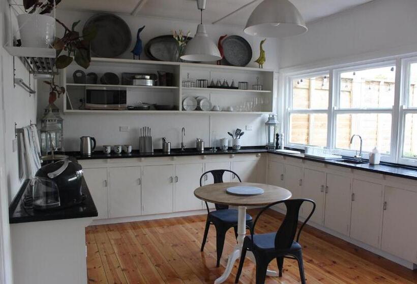 كابينة, Pirralilla Estate Adelaide Hills