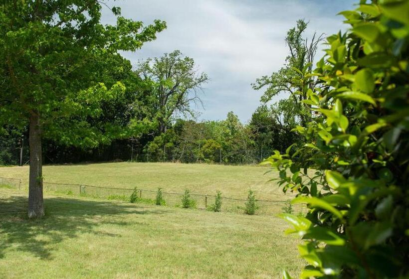 جناح ديلوكس, Pirralilla Estate Adelaide Hills