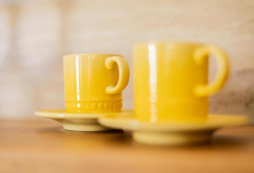 Номер Deluxe, Three Small Trees