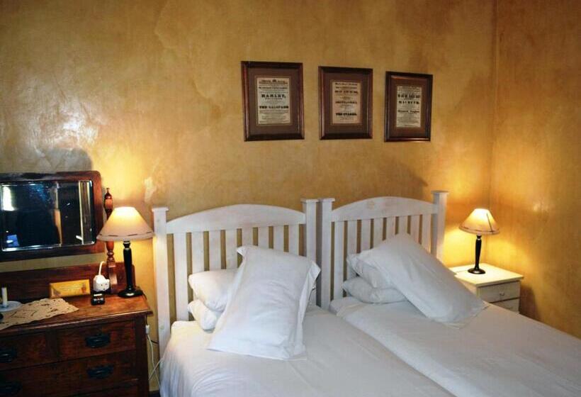 标准间, Finchley Farm Cottages