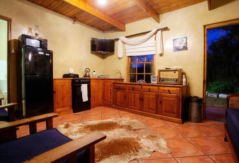 标准间, Finchley Farm Cottages