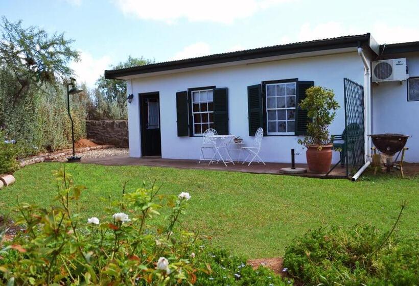 标准间, Finchley Farm Cottages