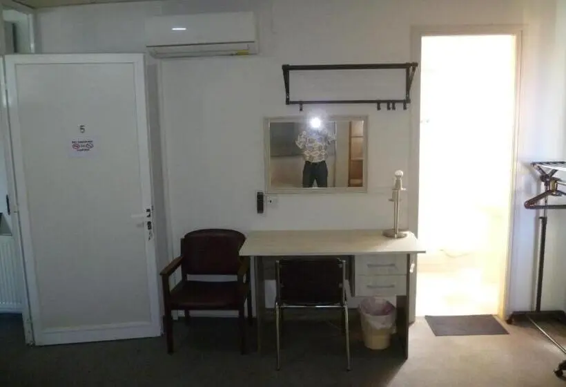 اتاق استاندارد, Datacom Guest House