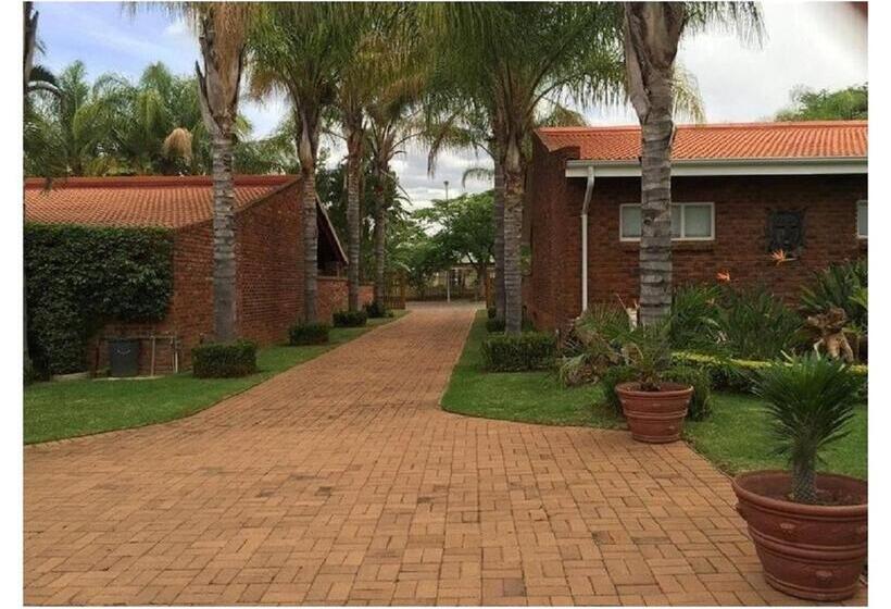 کلبه ییلاقی, Lala Bela Guest House