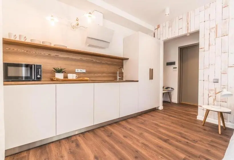 استودیوی استاندارد, Tamara Suites & Apartments