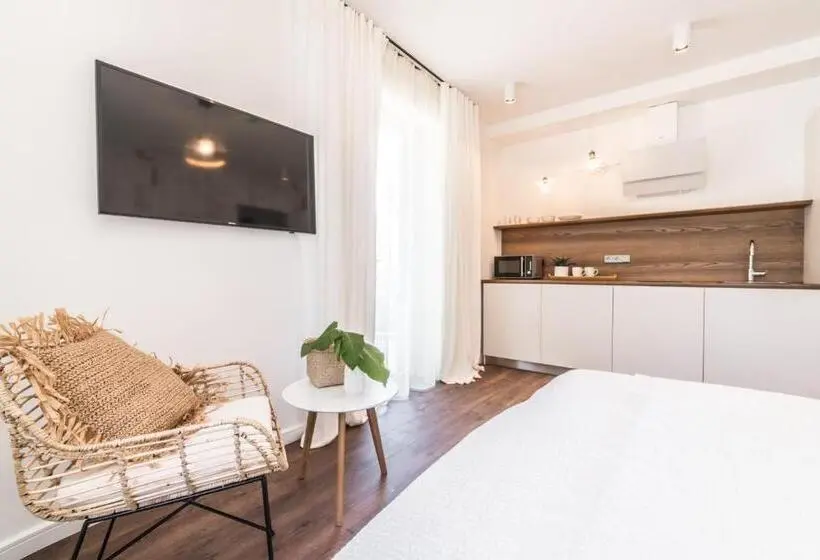 استودیوی استاندارد, Tamara Suites & Apartments
