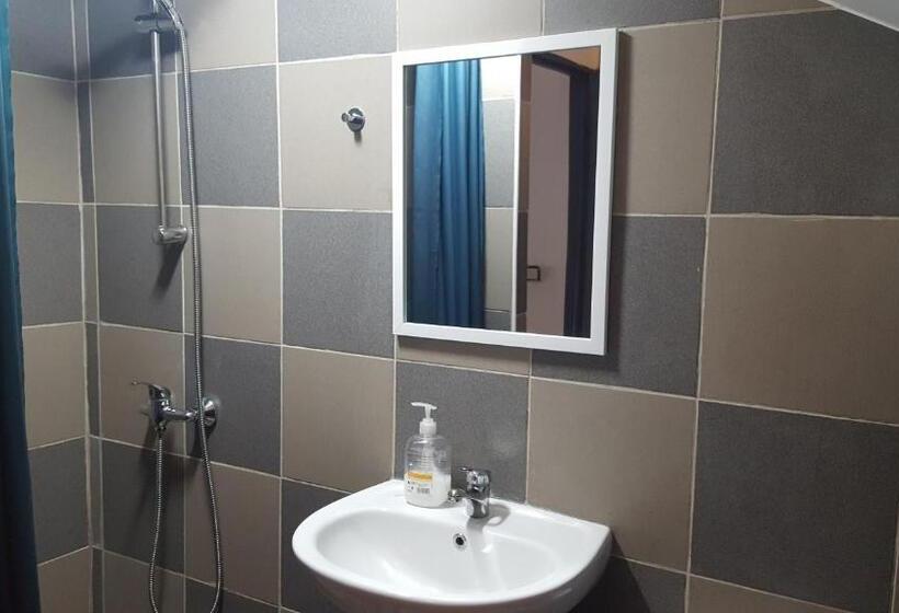 اتاق استاندارد با سرویس بهداشتی مشترک, Du Moulin Room