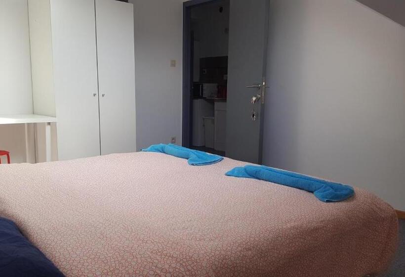 اتاق استاندارد با سرویس بهداشتی مشترک, Du Moulin Room