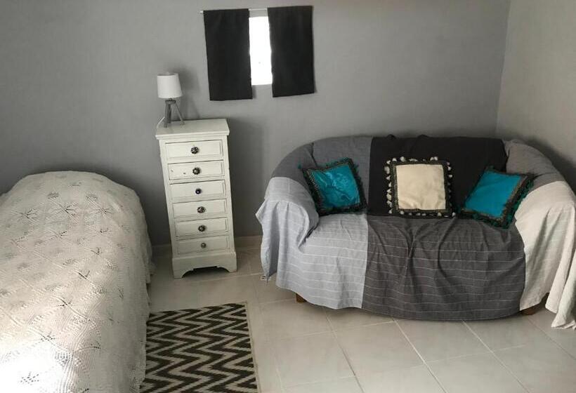 Номер Стандарт, Chambre D Hôtes Le Cèdre