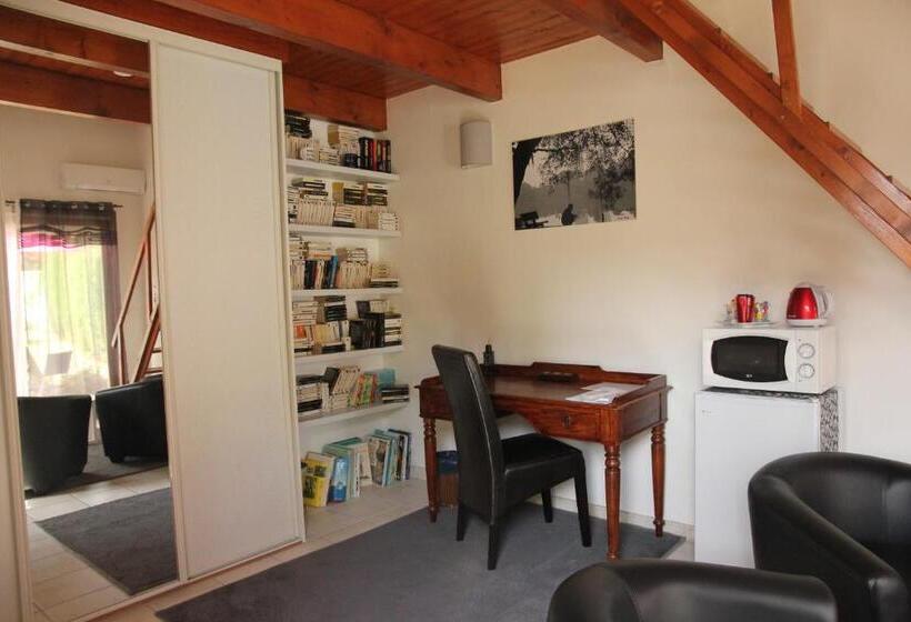 غرفة قياسية, Entre Avignon Et Pont Du Gard