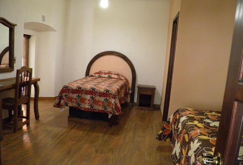 اتاق استاندارد سه نفره, Barroco