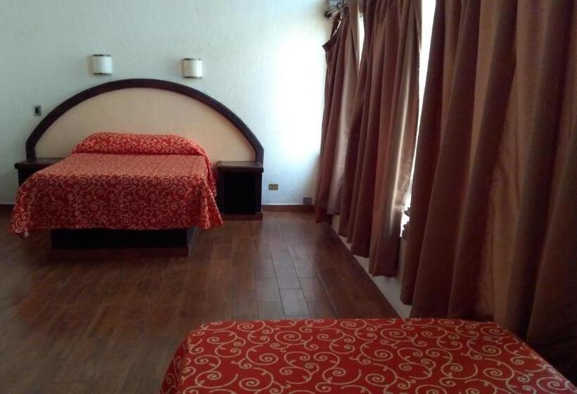 اتاق استاندارد سه نفره, Barroco