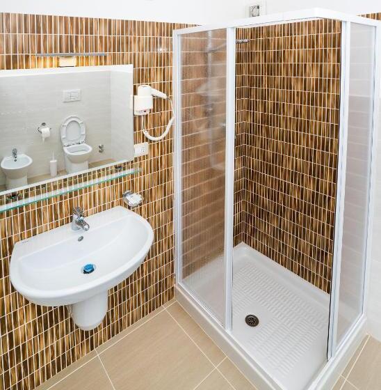 Economy Triple Room, Caudullo