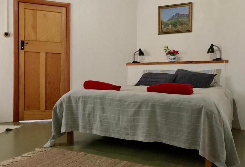 منزل 3 غرف نوم, Fisaasbos