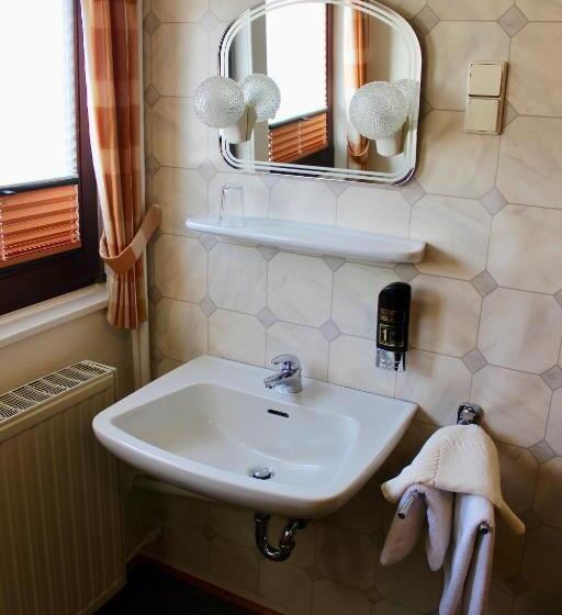 标准单人间共用浴室, Gasthof Klusmeyer