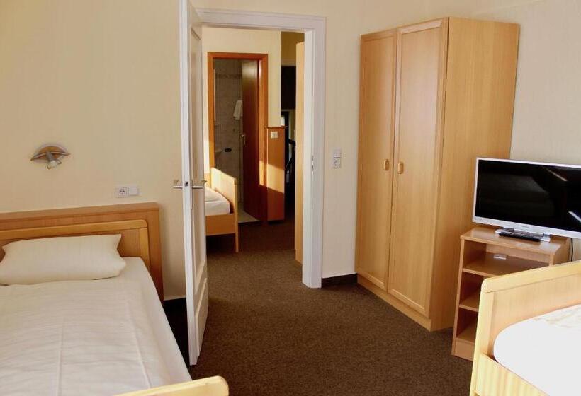 标准三人间, Gasthof Klusmeyer