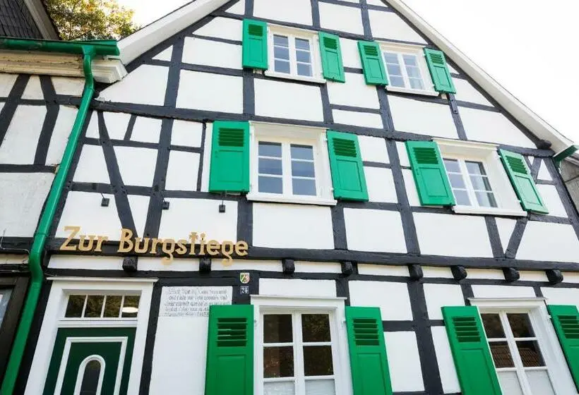 ファミリールーム, Zur Burgstiege