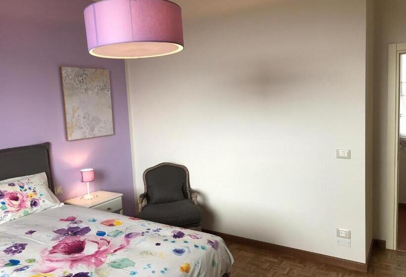 اتاق استاندارد, La Ghirlanda B&b