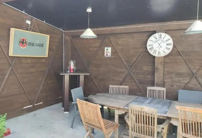 家族用バンガロー, Le Duplex De La Raveline 48a