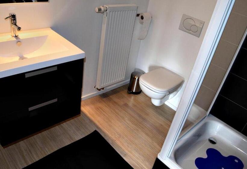 キングサイズベッドのスタンダードルーム, Nena Guesthouse