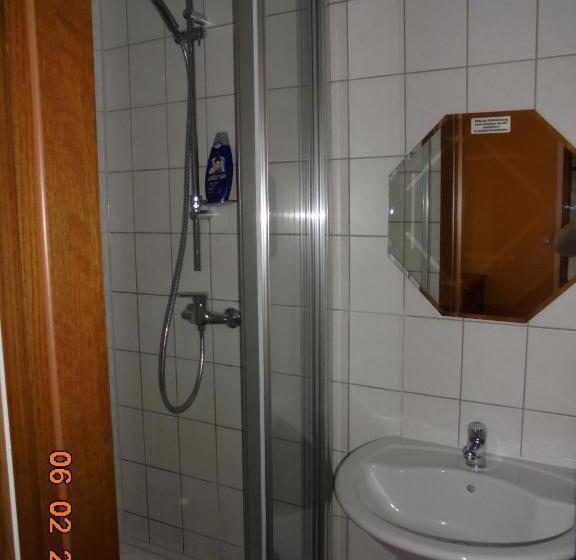 Семейный Номер, Zimmervermietung Schönfließer Stuben Auch Für Monteure