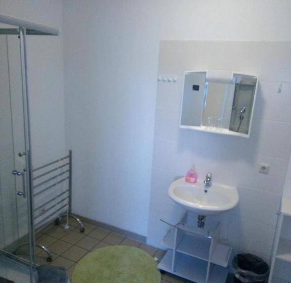 Семейный Номер, Zimmervermietung Schönfließer Stuben Auch Für Monteure