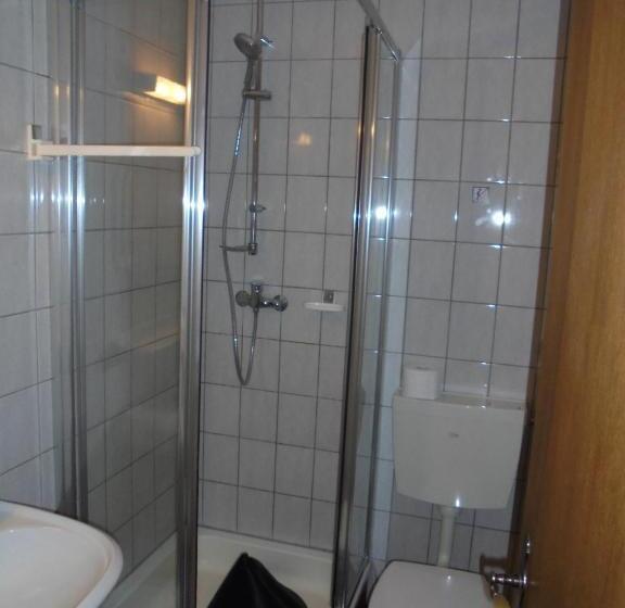 Семейный Номер, Zimmervermietung Schönfließer Stuben Auch Für Monteure