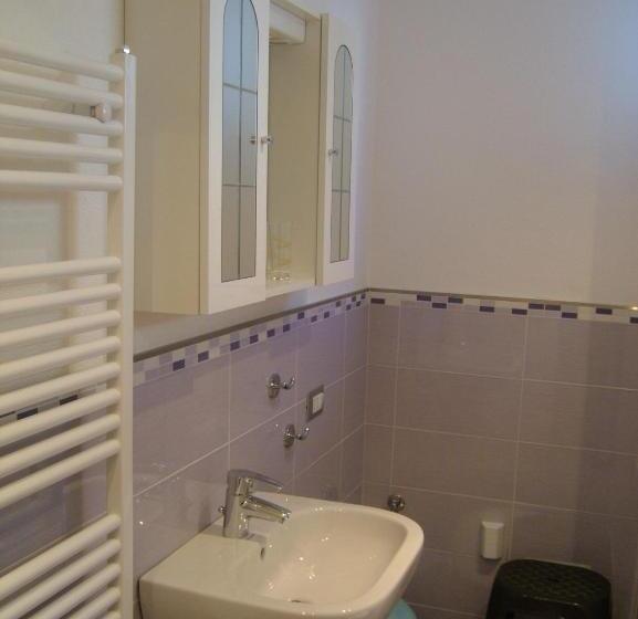 غرفة قياسية, Alla Fontana Termale