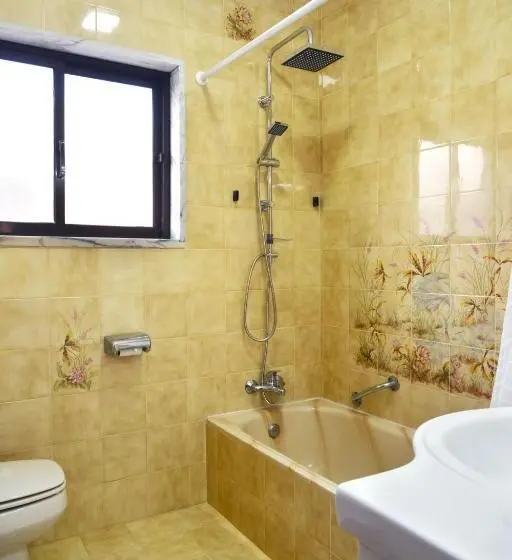 اتاق استاندارد یک تخته با سرویس بهداشتی مشترک, Encarnação Home