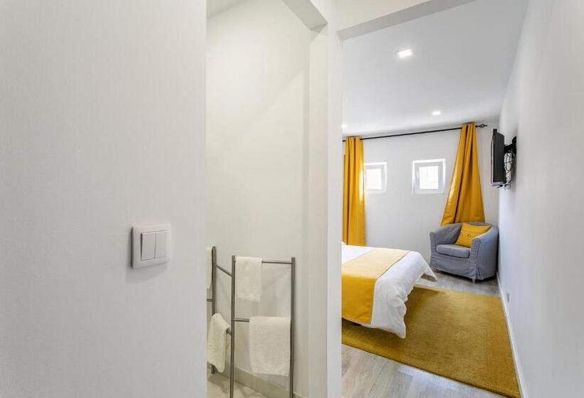 سوییت, Encarnação Home