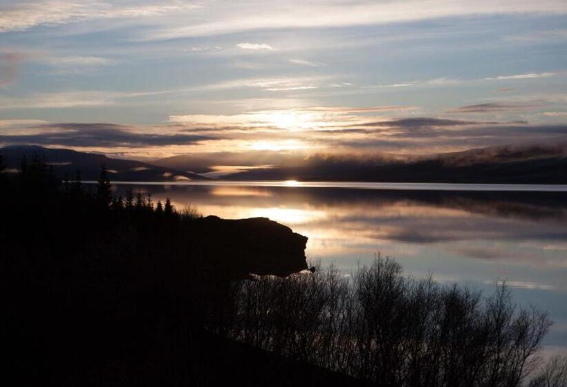 اتاق ساده سه نفره, Mjóanes Accommodation