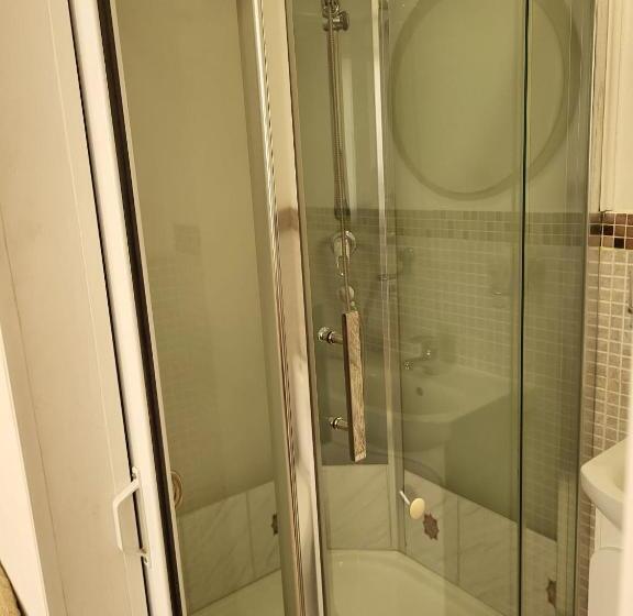 エコノミールーム, Pension Haus Baron 1 Neckarau