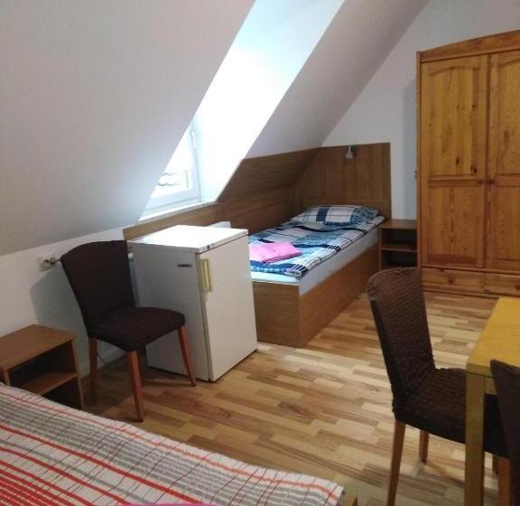 四人标准间, Pension Haus Baron 1 Neckarau