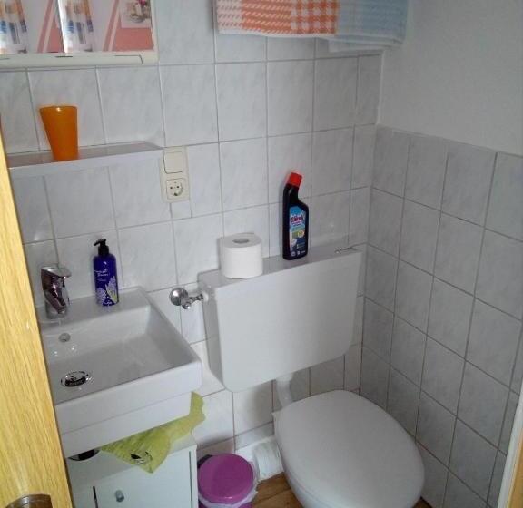 기본룸, Rottl Sepp Renoth Karoline