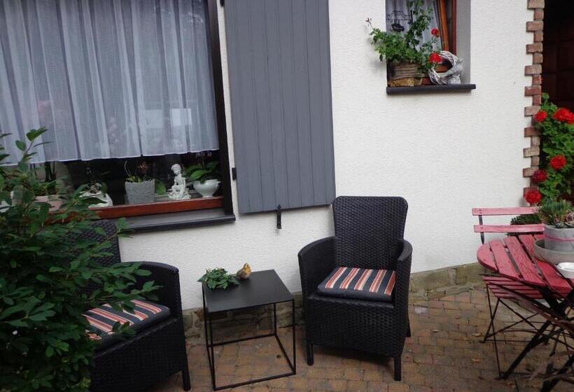 Семейный Номер, Le Chant Du Merle