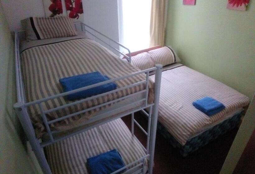 غرفة عائلية, Myroomz Golden Strand