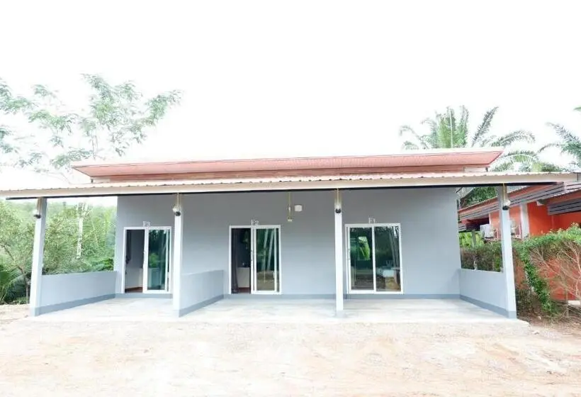 اتاق خانوادگی, Jarawee Resort