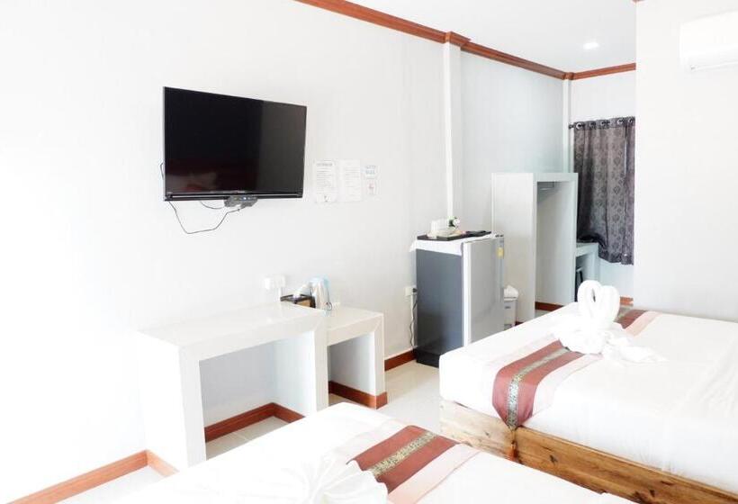 اتاق خانوادگی, Jarawee Resort