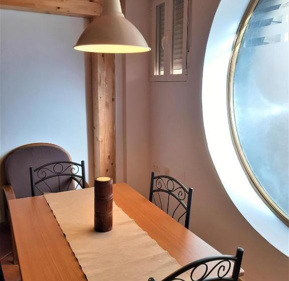 غرفة عائلية, Hostal El Rincon De La Vera