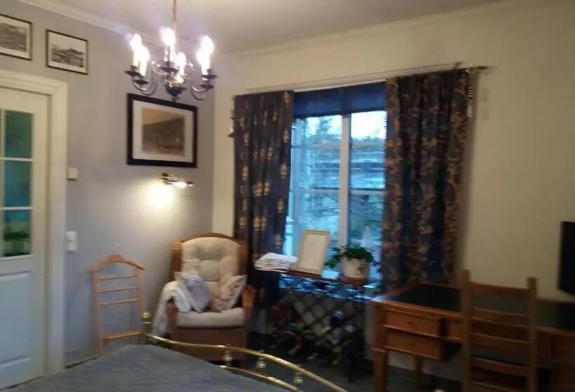 اتاق استاندارد, Room In Villa Emilia