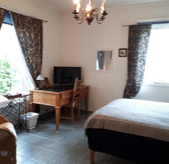 חדר סטנדרט, Room In Villa Emilia