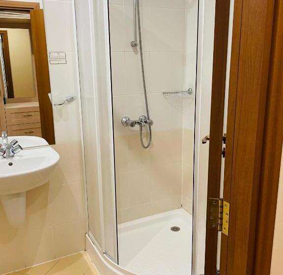 إستوديو قياسى, Studio Kris Villa Park