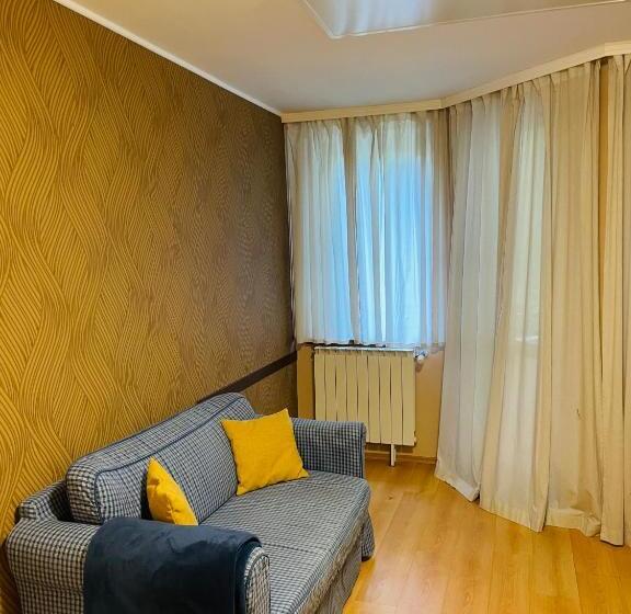 إستوديو قياسى, Studio Kris Villa Park