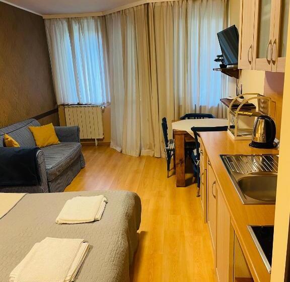 إستوديو قياسى, Studio Kris Villa Park