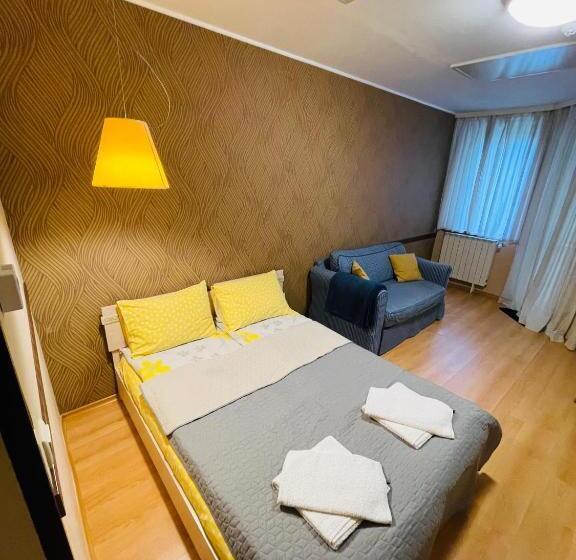 إستوديو قياسى, Studio Kris Villa Park