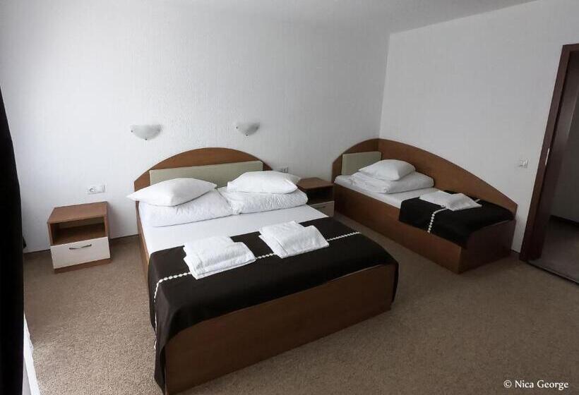 带阳台的三人标准间, Hanul Patrisiei