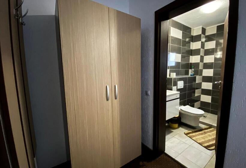 带阳台的三人标准间, Hanul Patrisiei