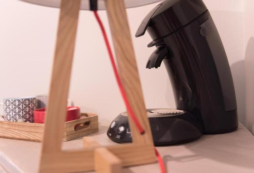 חדר דלוקס, Enroute367